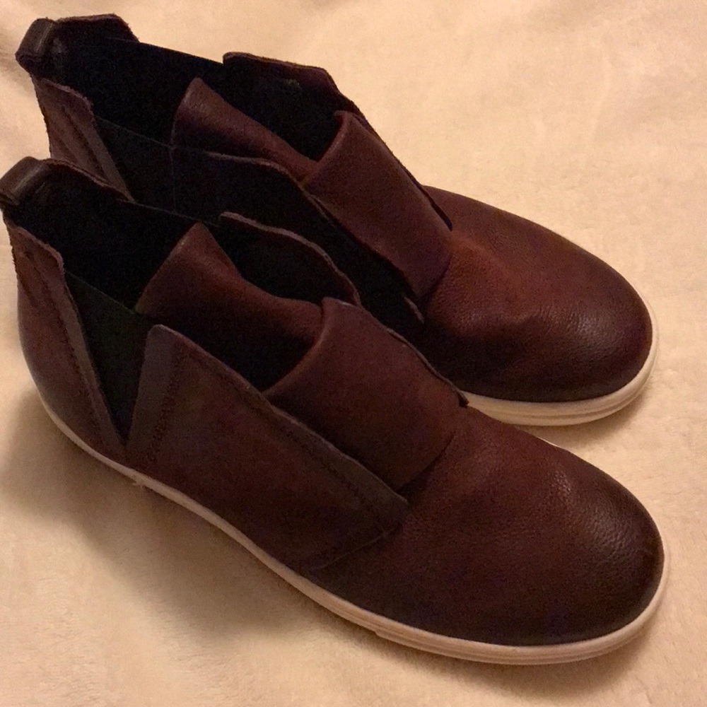 Miz Mooz Laurent High Top Sneaker